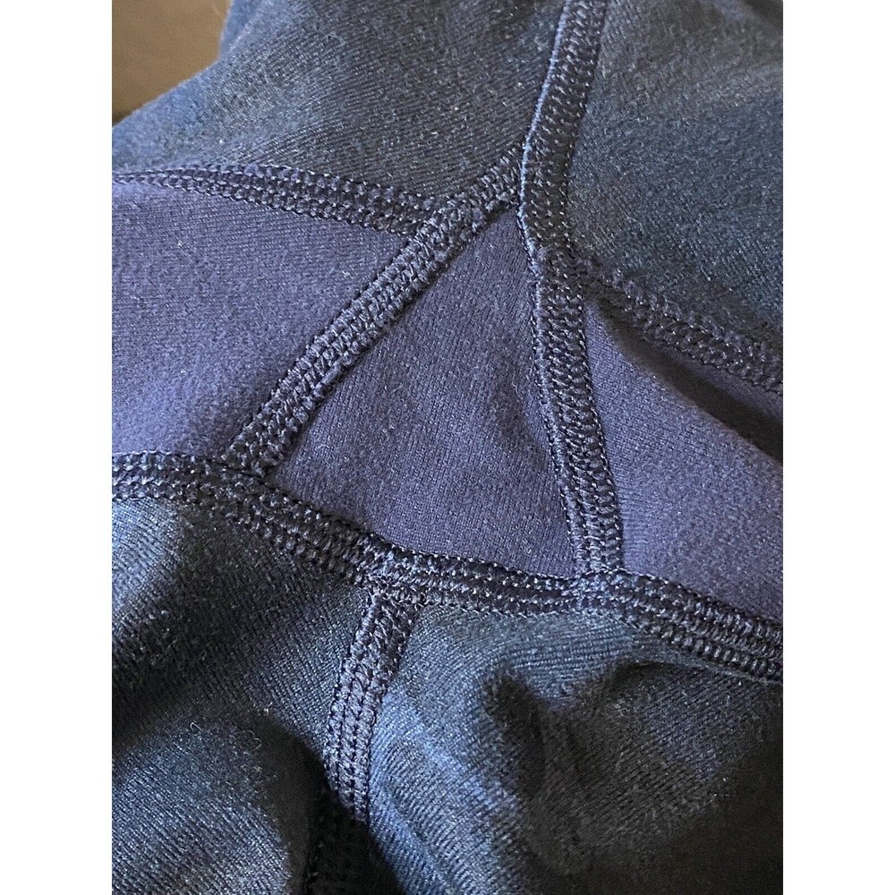 Lululemon size 4 Wunder Under Crop Camo / Pebble Print $72 - Picture 4 of 5
